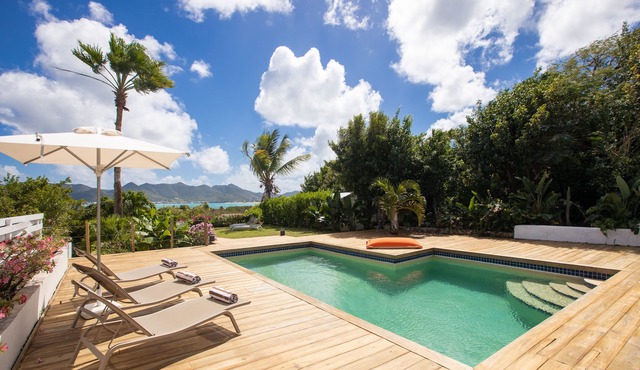 DISCOUNTED RATE for a renovated 3 bedroom villa - VILLA HARMONY - Terres Basses