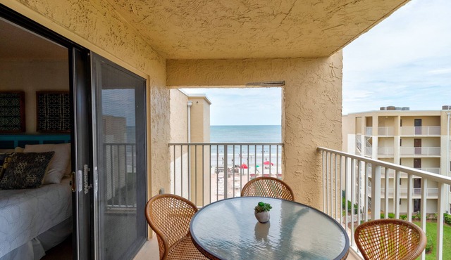 Discounted rates on this Beautiful Beach View Condo