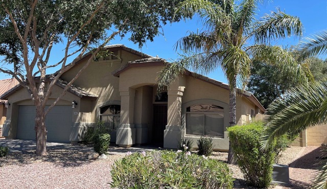 *Discounted rate for reviews of BRAND NEW remodeled property*Limited time