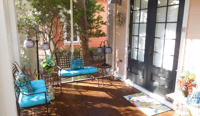 DISCOUNTED! ~Screened Porch~Free Activities! 2 GOLF CARTS*, Pet Friendly,POOL