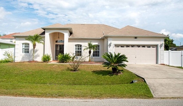 Discover a fantastic 3BR property near Disney, Universal Studios, and Sea World!