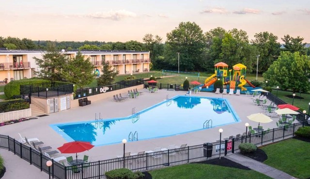 Discover Comfort & Convenience - 4 Units Near Harrisburg International Airport