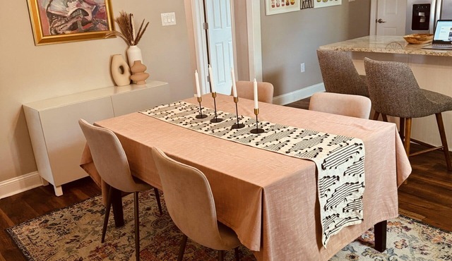 Discover Comfort & Convenience at Our Euclid Ave Oasis