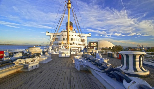 Discover Historic Charm in Our Cozy Ship Stateroom Near Shoreline | 4 Rooms