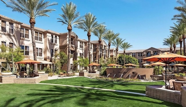 Discover Ideally Located Suites in Gainey Ranch AZ w/Free Parking & Breakfast!