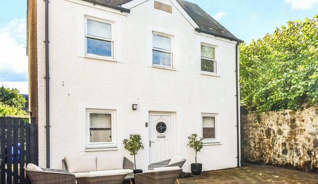 Discover luxury in Callander’s heart with this three-bedroom villa.