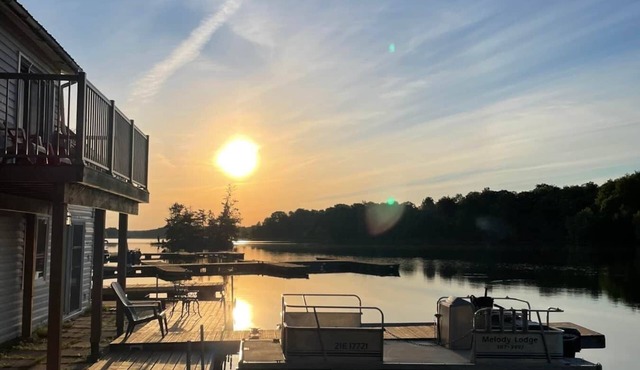 Discover Melody Lodge, Ontario's Best-Kept Secret Where Tranquil Nature, Adventure, and Comfort Await.