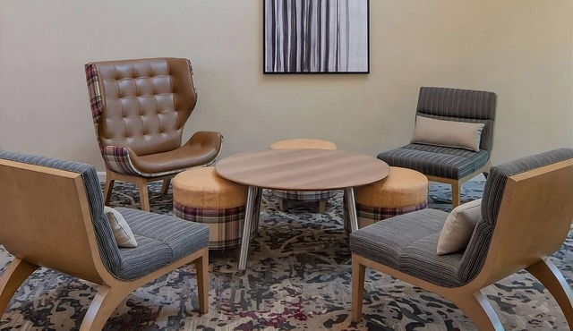 Discover Music City, Spacious Suites w/Free Breakfast, Pets Allowed!