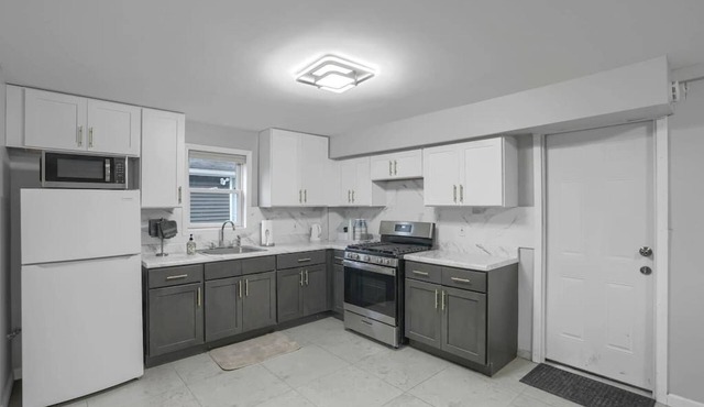 Discover Nature’s Glory! Perfect Family Home