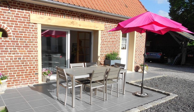 Discover our farm cottage, visit livestock