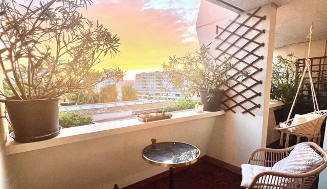 Discover PARIS in a Charming and cosy apartment in the Jourdain Village