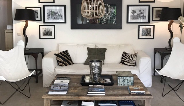 DISCOVER REFINEMENT AND COMFORT IN THIS APARTMENT IN SAINT TROPEZ