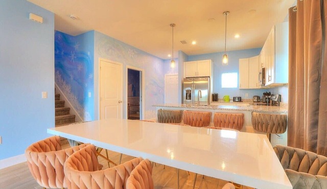 Discover Serene Fishing @Lakeside Themed 4BR