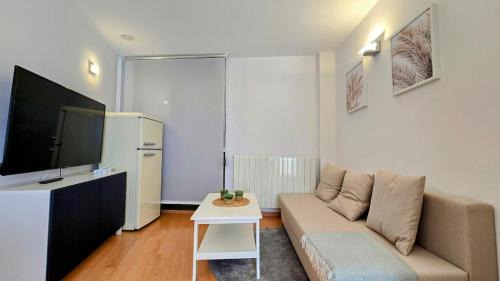 Discover Tarazona from This Central & Peaceful Flat