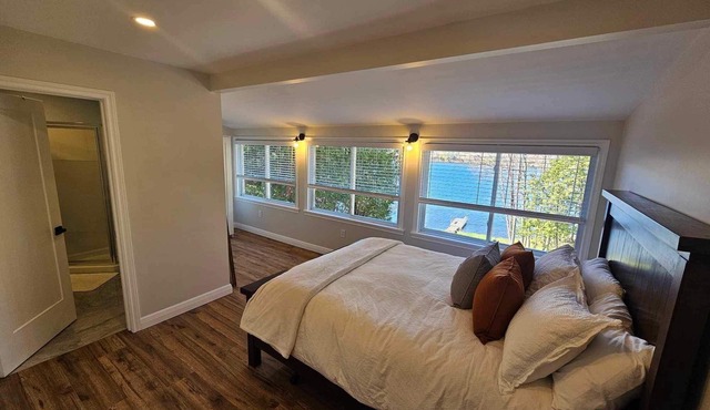 Discover the Allure of Cottage Living at Farren Lake House