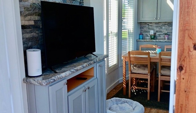 Discover The Green Room in Farmersville, Texas! Tiny home getaway.
