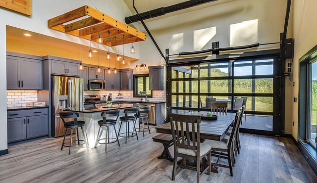 Discover the perfect escape in our brand-new, secluded cabin in nature's embrace