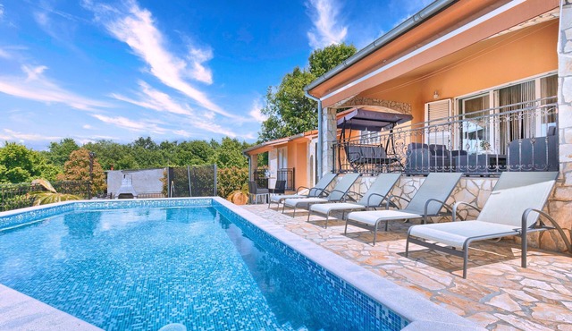 Discover the tranquillity of the secluded Villa Flora