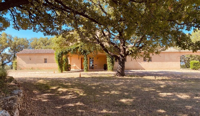 Discover the upper VAR with family or friends from a beautiful contryside villa.