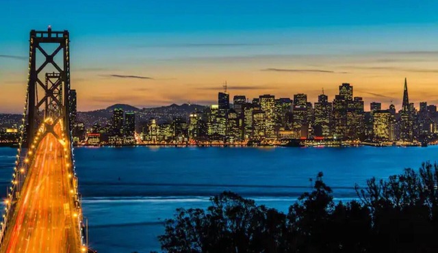 Discover this charming residence nestled in the heart of Oakland, CA