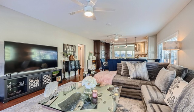 "Discover Tranquil Elegance: Your Charming Retreat in the Heart of Castle Rock"