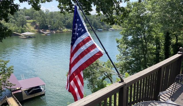 Discover Your Convenient Paradise: Minutes from I-65, Cullman, and Boat Launch