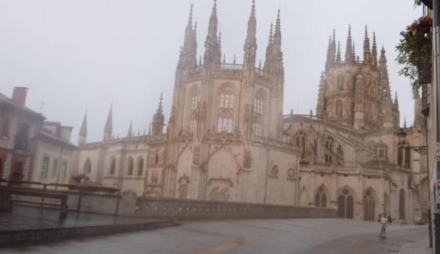 Disfruta junto la catedral con aparcamiento