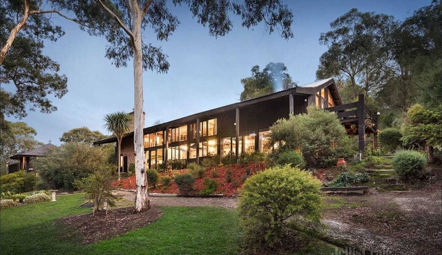 Diskin House Mt Pleasant Rd, Eltham