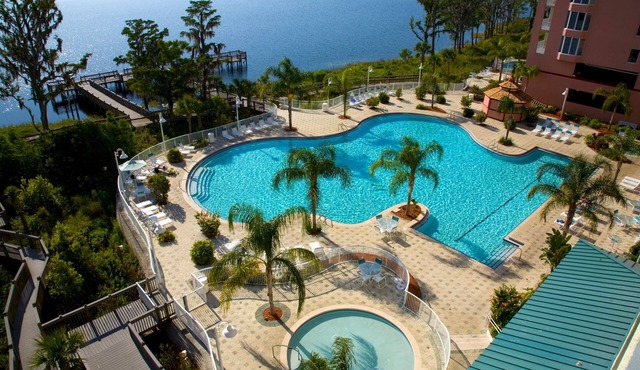 Disney Penthouse Amazing Lake Bryan view by RedAwning