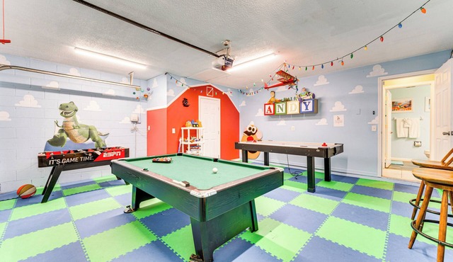 Disney-Themed Villa w/Heated Pool, 10 Mi to Parks