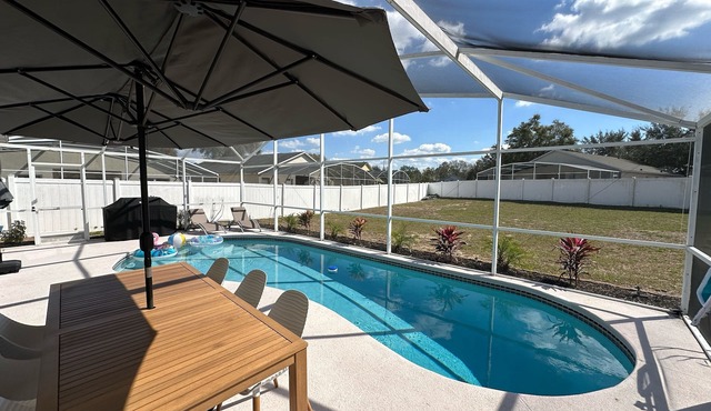 Disney/Universal - 5 bed-3 baths Villa 12ppl - Private pool. Backyard.