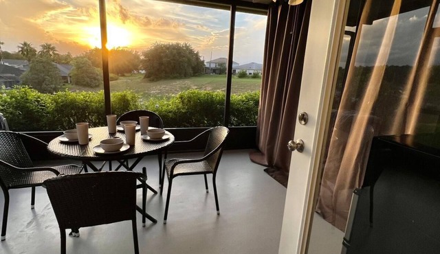 Disney Vacation Suite - Private Entrance Oasis - Davenport