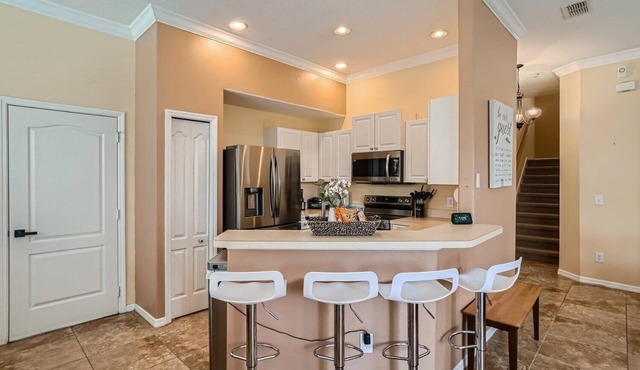 DisneyFun/Pool/FirePlace/Games/EVCharger/Safe/PetFriendly