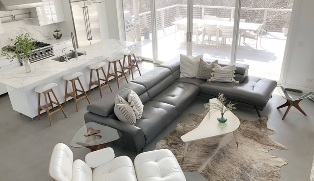 Ditch Plains Perfection- Walk to Beach