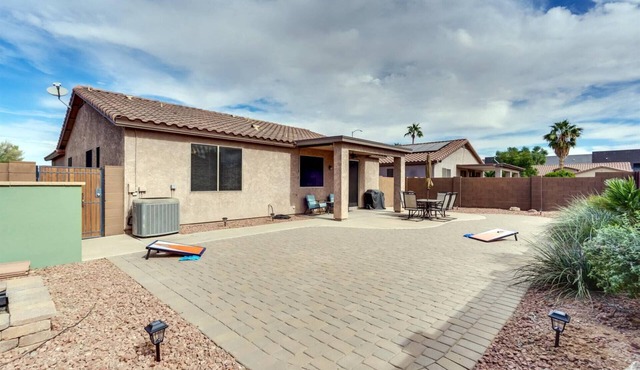 Dive Into Spring in Mesa | Community Pool, Hot Tub, Tennis & Hoops