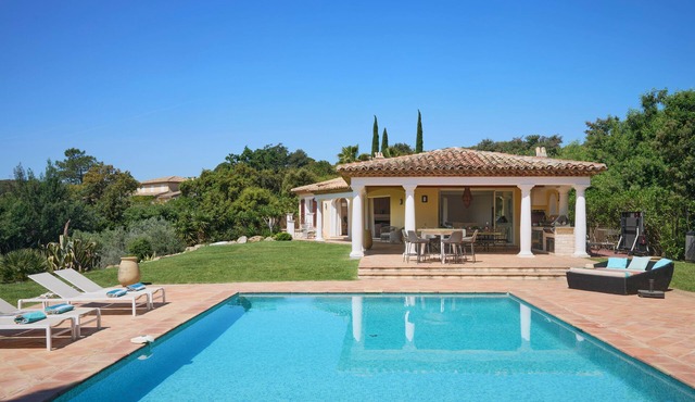 Divine Grimaud Villa with Spectacular Views & Private Pool