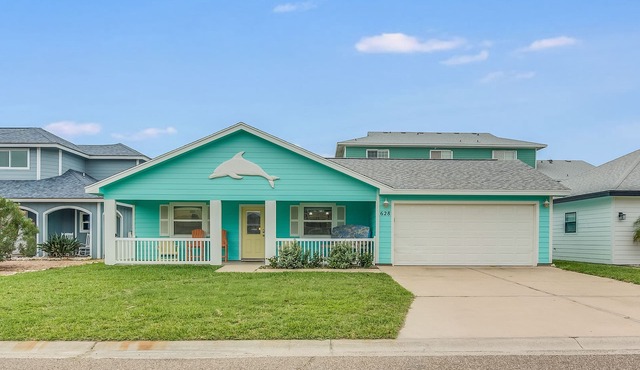 Diving Dolphin | Pet Friendly + Private Pool