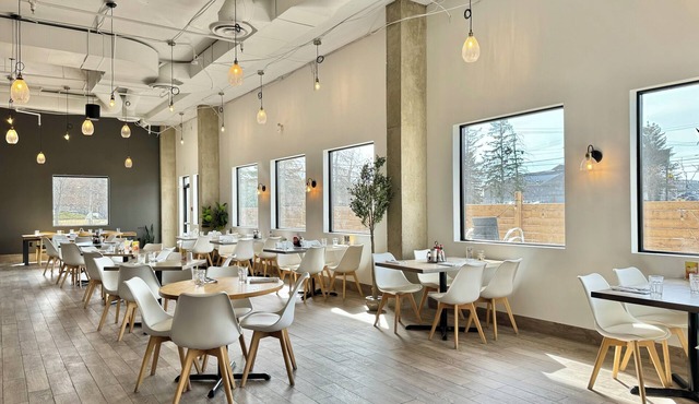 Divya Sutra Plaza and Conference Centre Calgary Airport