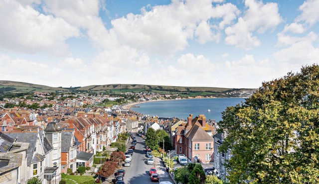 Dizzy Heights Spacious Swanage Townhouse & Views Sleeps 10