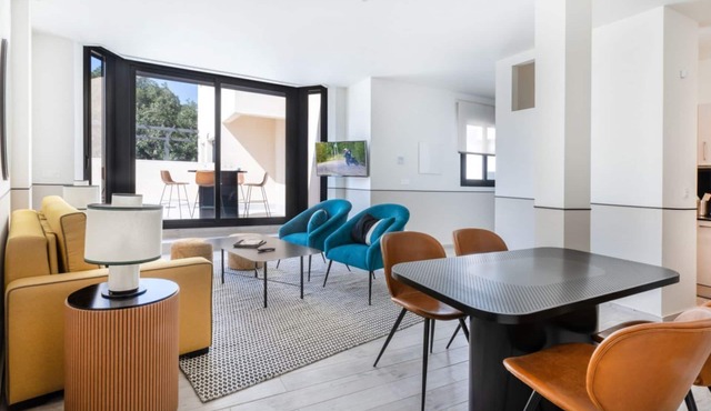 Dlx Ext 3 Bedrooms with Terrace