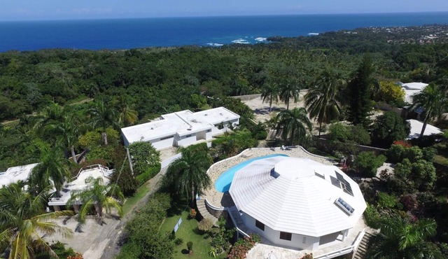 Shell House, Dominican Caracol with 14m Pool and Ocean view