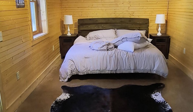 DO NOT BOOK HOUSE HAS BEEN SOLDLake Retreat on the water, Cross Hill,