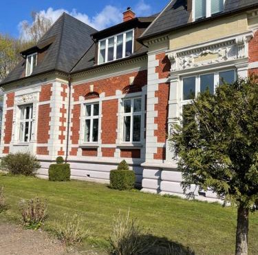 Dobbeltværelse i smuk palævilla