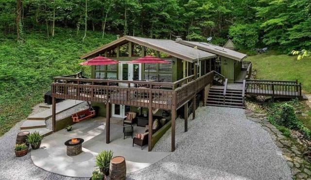 Doc's Lake Escape - Covered slip, Hot tub Fire Pit