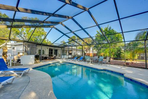 Dock & Beautiful Views! Spacious Bellows Lake Gem