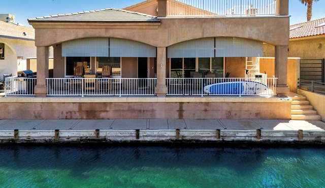 Dock & Chill – Parker Riverfront on Colorado River