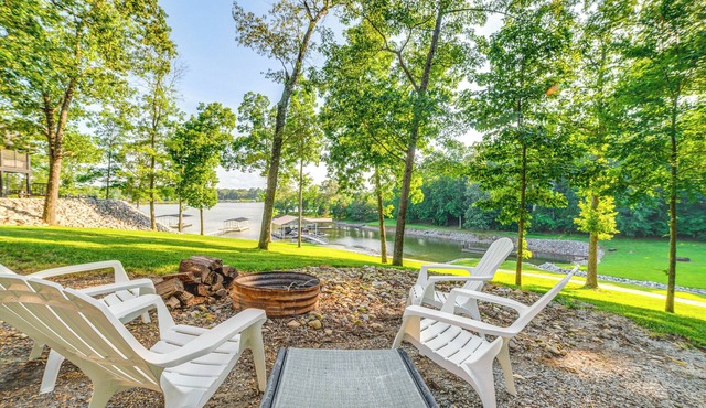 Dock & Deck at Kentucky Lake Family Retreat!