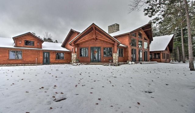 Dock, Fire Pit and Beach! Expansive Ruth Lake Home