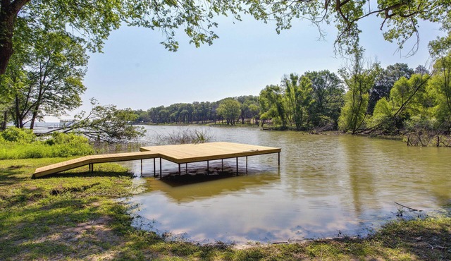 Dock & Fire Pit: Lake Tawakoni Vacation Rental!