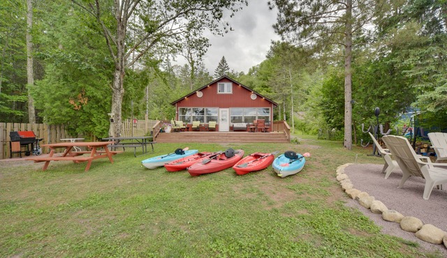Dock, Kayaks & Fire Pit: Solon Springs Lake Escape